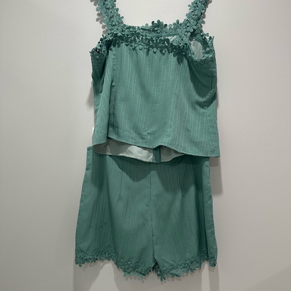 ChicMe Green 2-Pce Short Set Size XL. - Picture 4 of 4